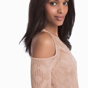 WHITE HOUSE BLACK MARKET COLD SHOULDERS KNIT TOP